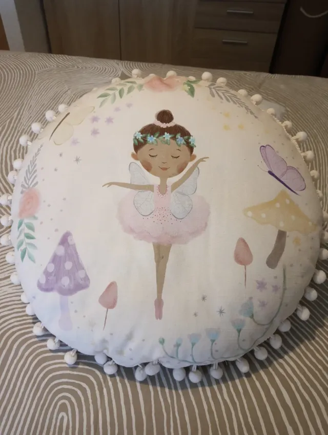 Cojín redondo infantil hada y setas