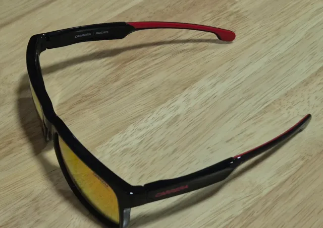 Gafas de sol Carrera Ducati Marc Marquez y Bagnaia