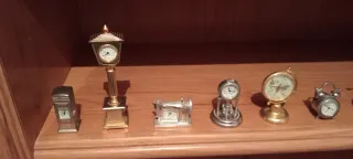 Colección de Relojes Decorativos nuevos.Total 25