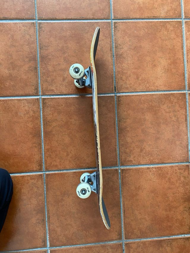 Monopatín Tony Hawk Águila