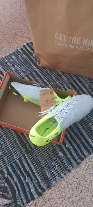 Zapatillas Fútbol Nike Phantom
