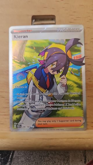 Carta SR Pokémon - Kieran