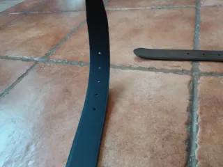 Cinturón de piel negro hecho en España