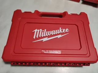 Juego de vasos Milwaukee 28 pzs 1/2"