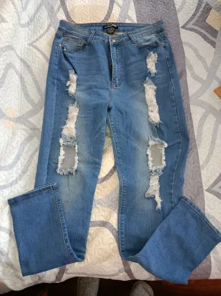 Pantalones Fashion Nova Talla XXXL Rotos