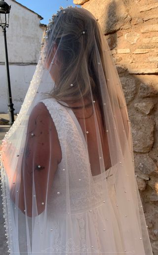 Velo de novia con perlas. Nuevo 
