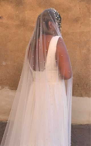 Velo de novia con perlas. Nuevo 