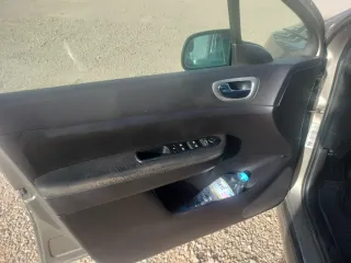 Peugeot 308 2002