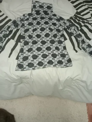 Jersey cuello alto estampado ovejas Talla M