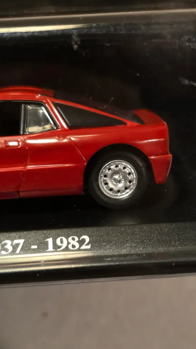 Lancia Rally 037 - stradale 1982 Scala 1:43