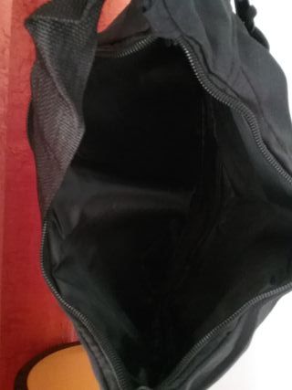 Bolso negro bandolera