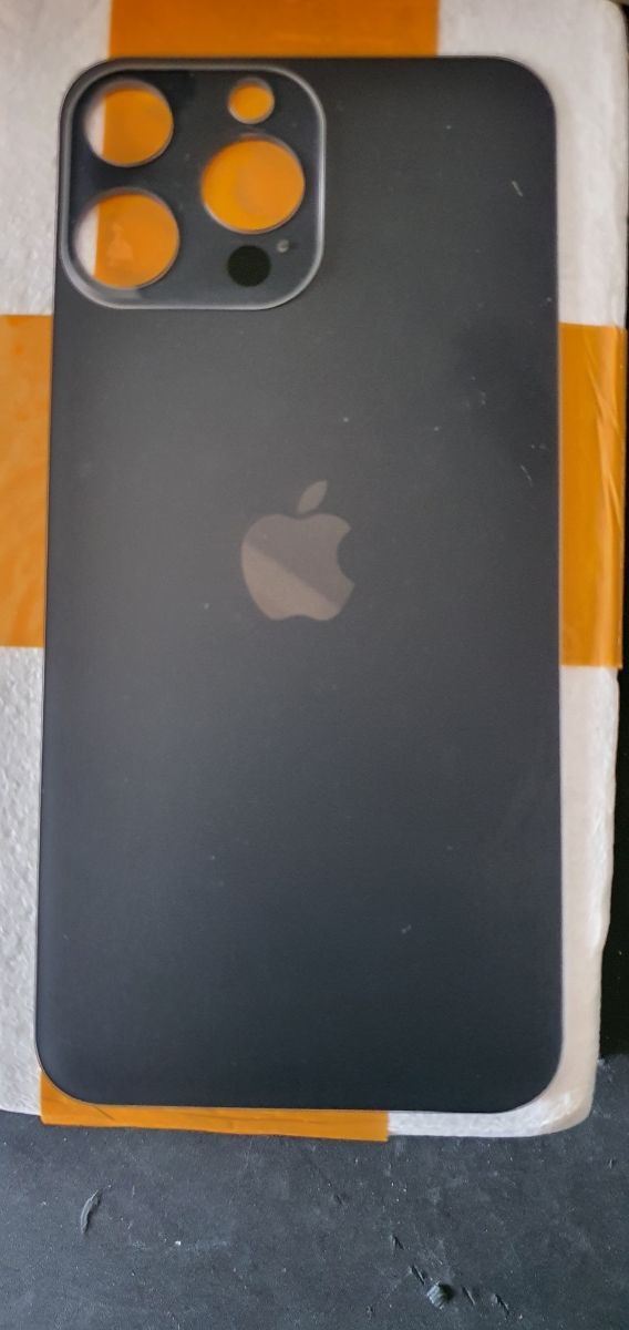 Trasera iPhone 16 Pro Max