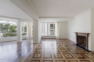 Piso en alquiler en Almagro en Madrid