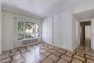 Piso en alquiler en Almagro en Madrid