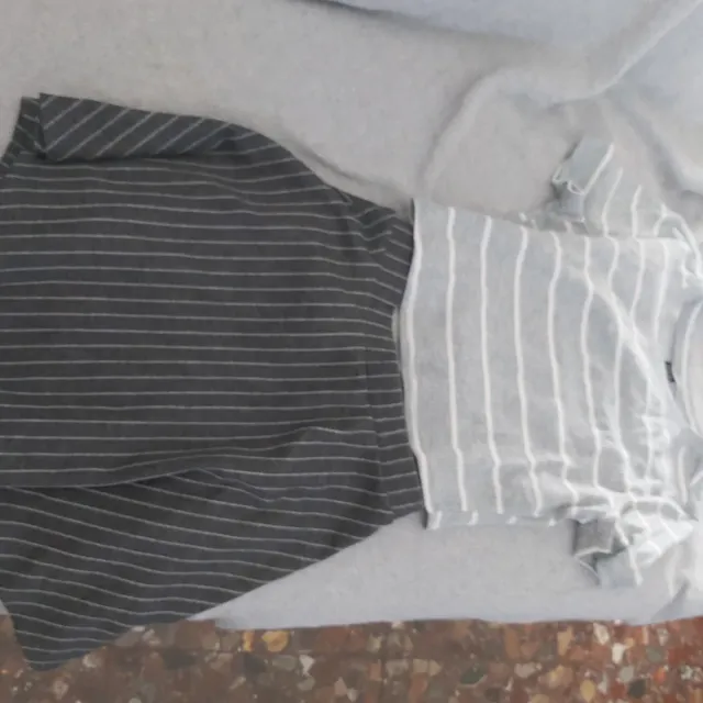 Conjunto falda y top rayas gris y blanco