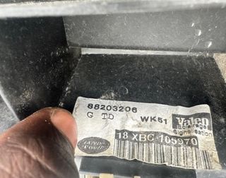 172880 88203206 faro land rover range rover (lp)