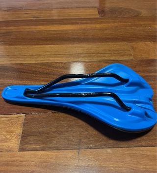 Sillín Giant Neutral Negro/Azul