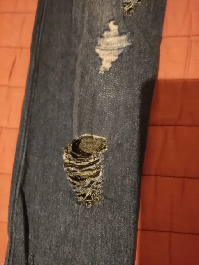 Leggings efecto vaquero rotos