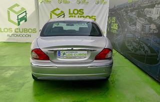 Jaguar X-Type 2.0 V6