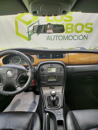 Jaguar X-Type 2.0 V6