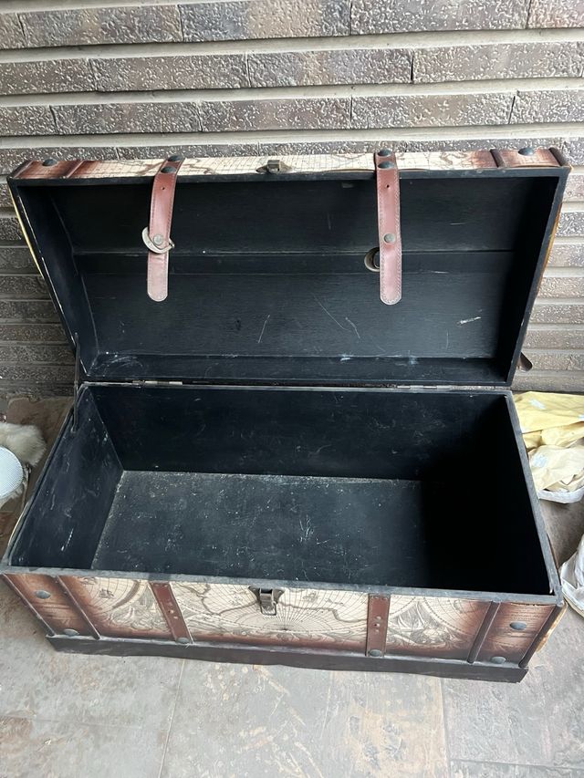 Arcón decorativo mapa antiguo