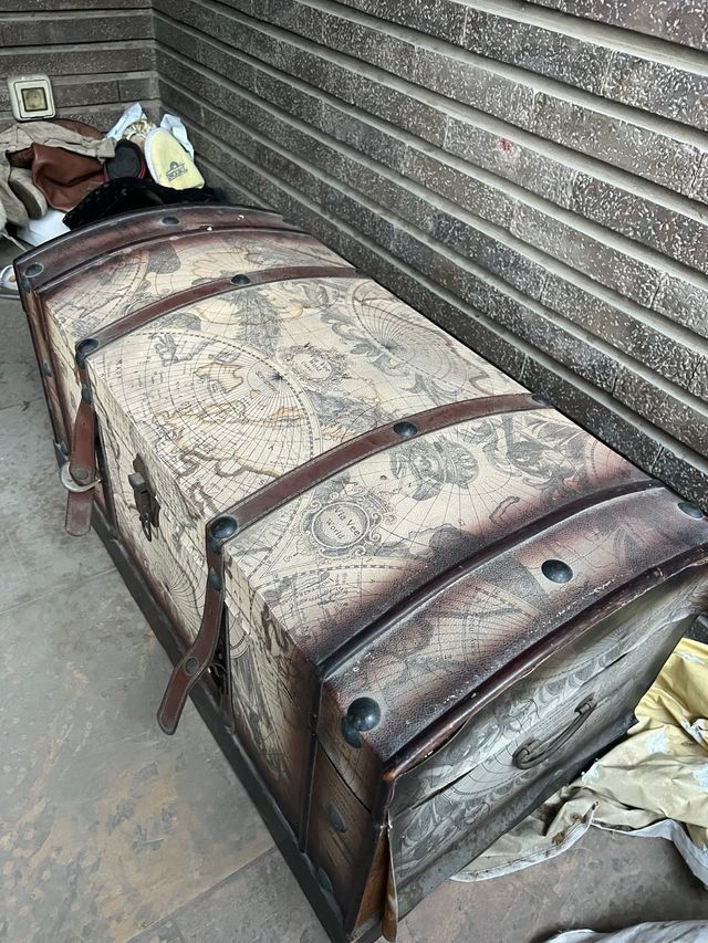 Arcón decorativo mapa antiguo