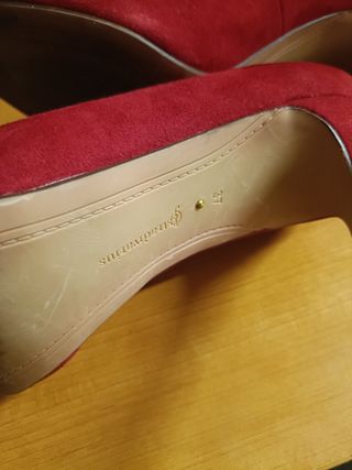 Zapatos de salón rojos Stradivarius