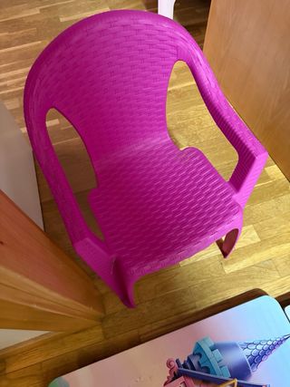 Mesa y 3 sillas Princesas Disney
