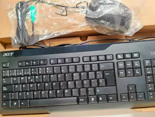 Componentes ordenador antiguo