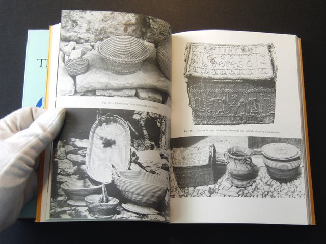 2 LIBROS - Artesanías Vegetales + Telares España