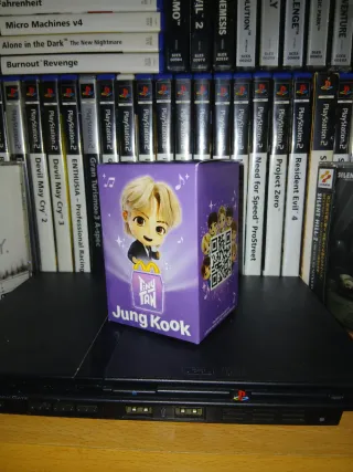 Figurita Tiny Tan Jung Kook McDonald's