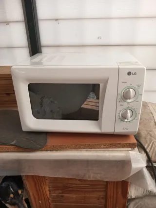 Microondas LG Blanco con grill 