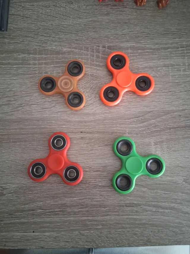 Lote 4 Fidget Spinners Colores