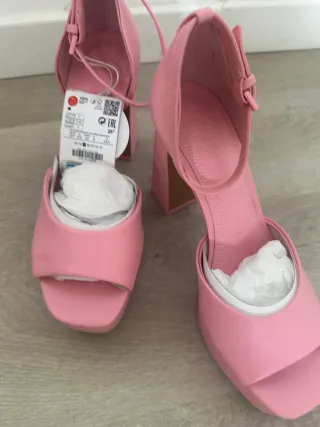 Zapatos Stradivarius rosa talla 37