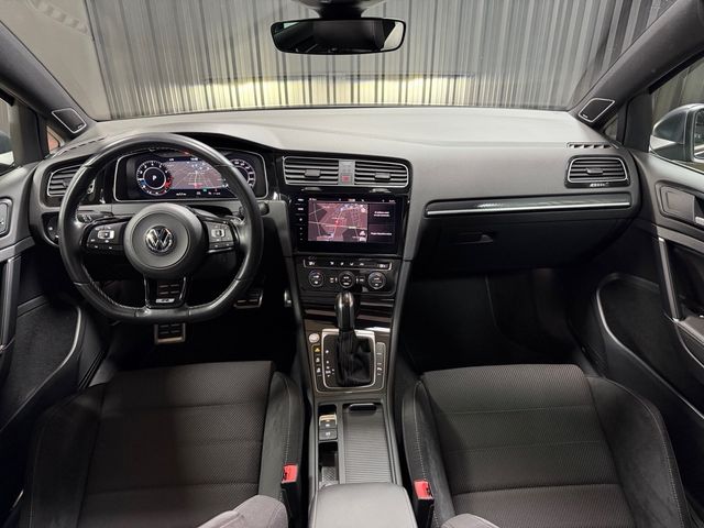 Volkswagen Golf 7.5 R 300 4M DSG7 Performace