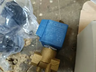 Electroválvula CEME 1/8 230V 17VA