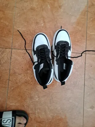Zapatillas deportivas altas blancas y negras T44
