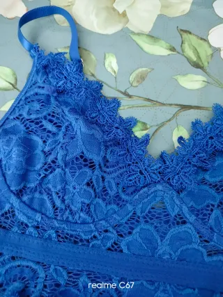 Top pizzo blu taglia unica