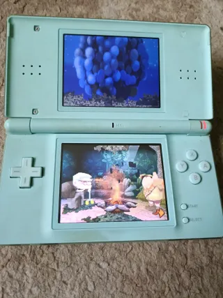 Nintendo DS Verde con Juego y Lápiz