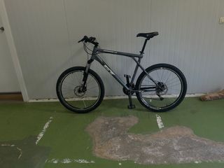 Bicicleta GT Avalanche 1.0 MTB