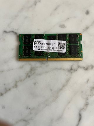 Memoria RAM 16GB- PC4-
2666MHz- 2RX8 
