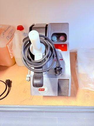 Taglia mozzarella professionale Dito con disco