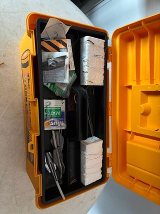 Kit de pesca con señuelos y carretes