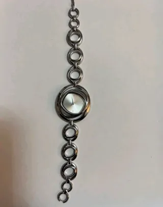 Reloj de pulsera mujer eslabones plateado