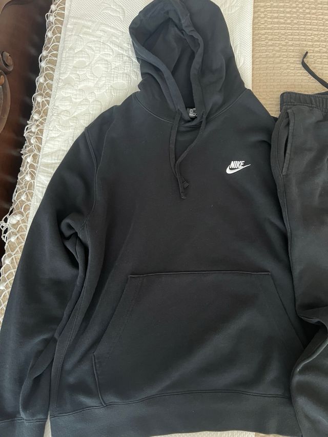 Conjunto deportivo Nike negro