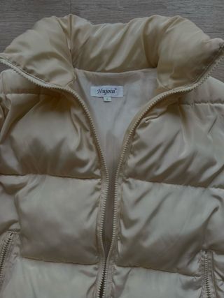 Chaqueta acolchada beige