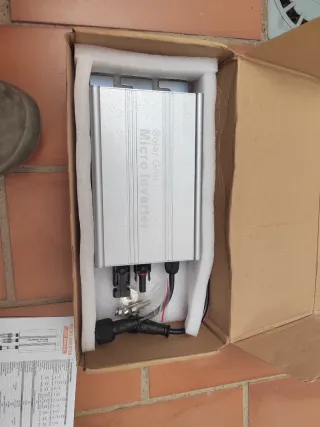 Microinversor Solar 700W