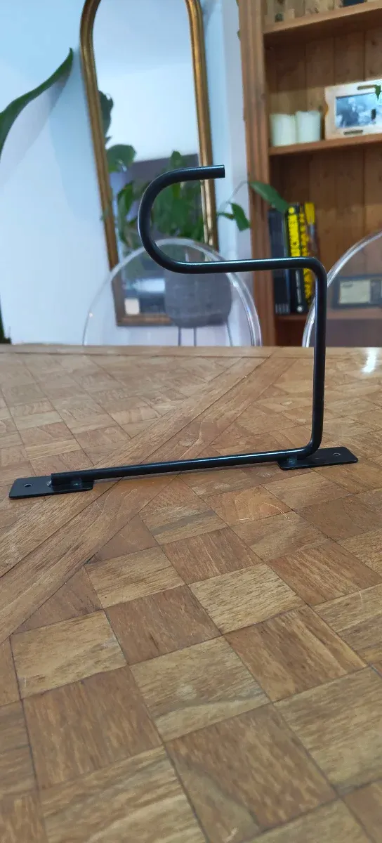 Colgador de pared para plantas negro