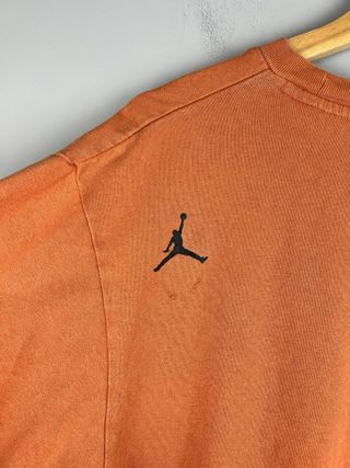 Jordan Engineered Camiseta Naranja nylon bolsillo