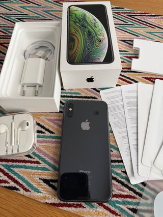 iPhone XS Space Grey 64GB + accessori